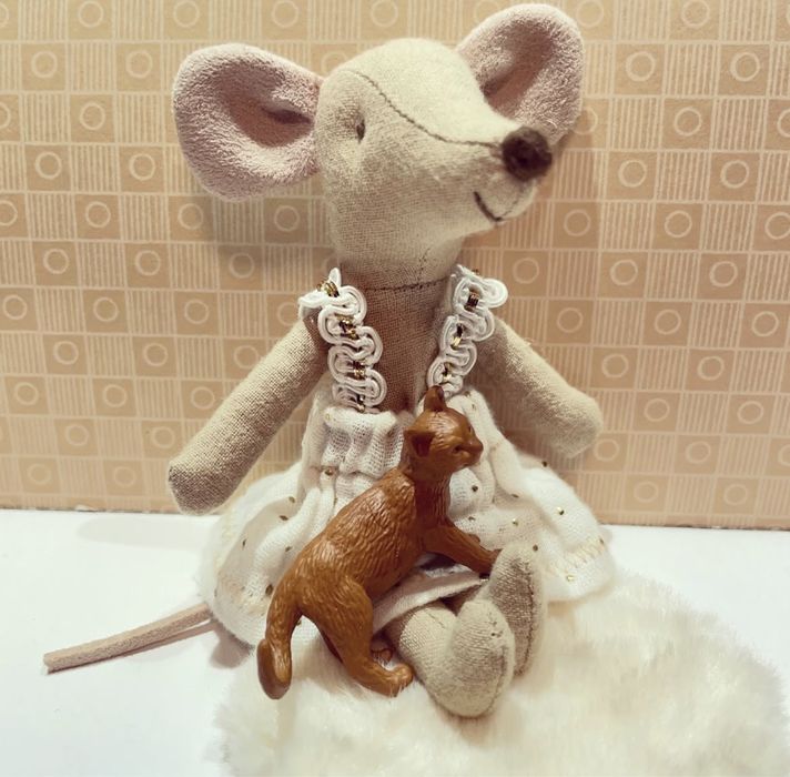 Brązowy mały kotek dla myszek maileg lalek barbie na prezent