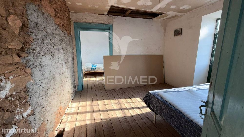 Moradia Com Terreno E Espaço Exterior – Brinço, Macedo De Cavaleiros