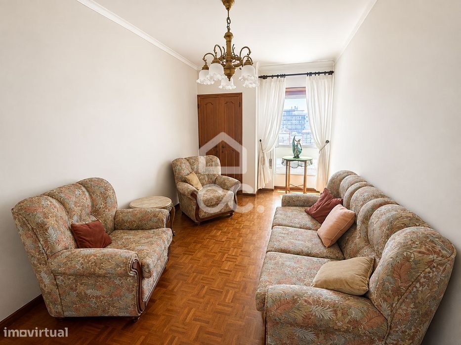 Apartamento T3 no centro de Alcobaça