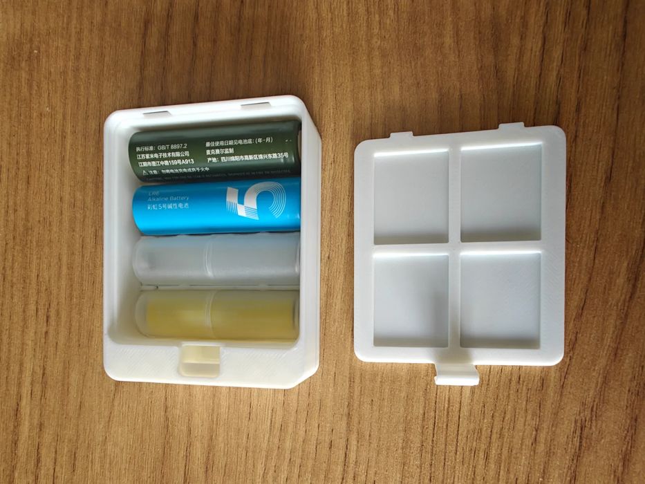 Caixa para Pilhas AA (4 Unidades) sem Parafusos