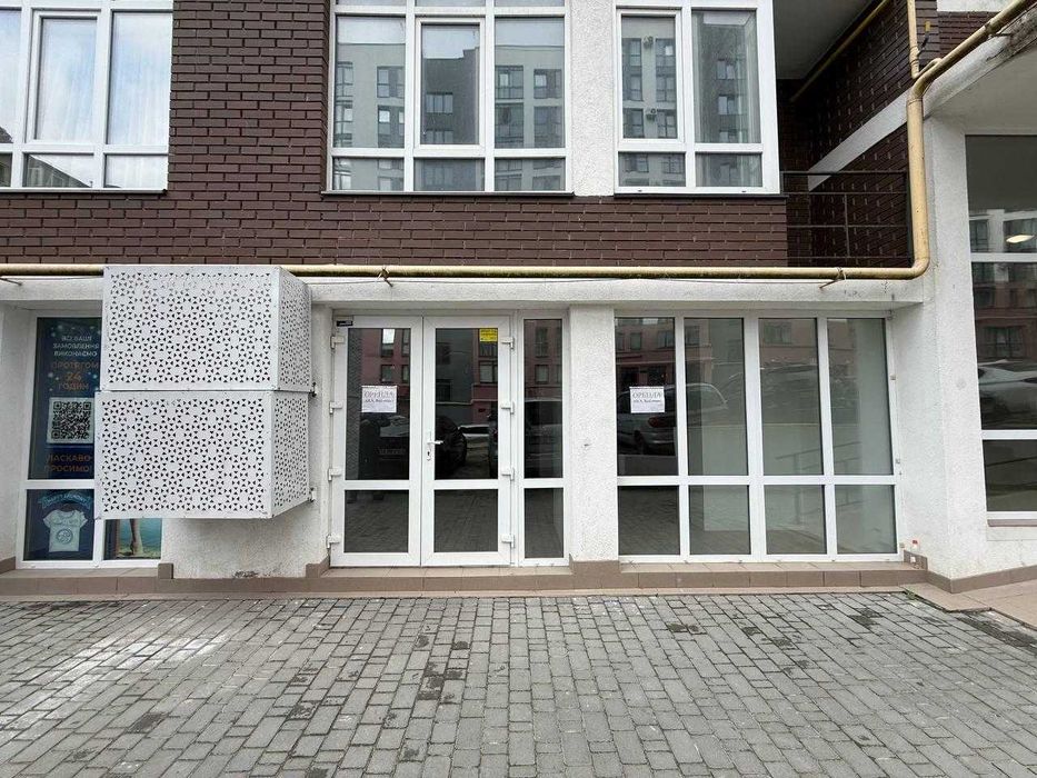 Продаж комерційного приміщення вул.Малоголосківська ЖК Сьоме небо