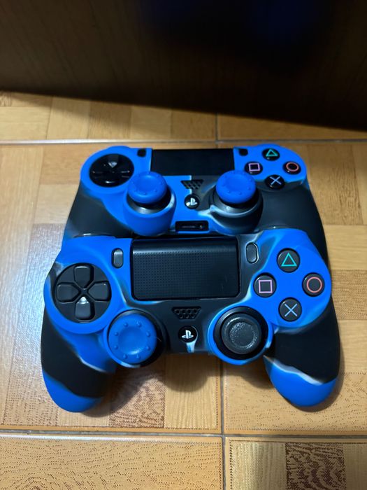 PS4 c/ 2 comandos