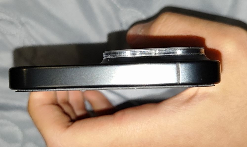 Vendo iPhone 15 pro max 256 GB (ofereço capas e películas)