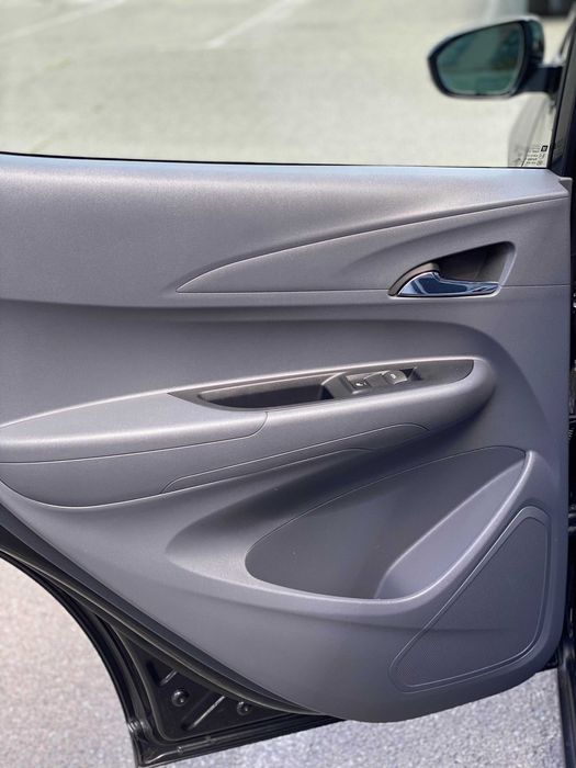 Продам Chevrolet Bolt PREMIER 2017