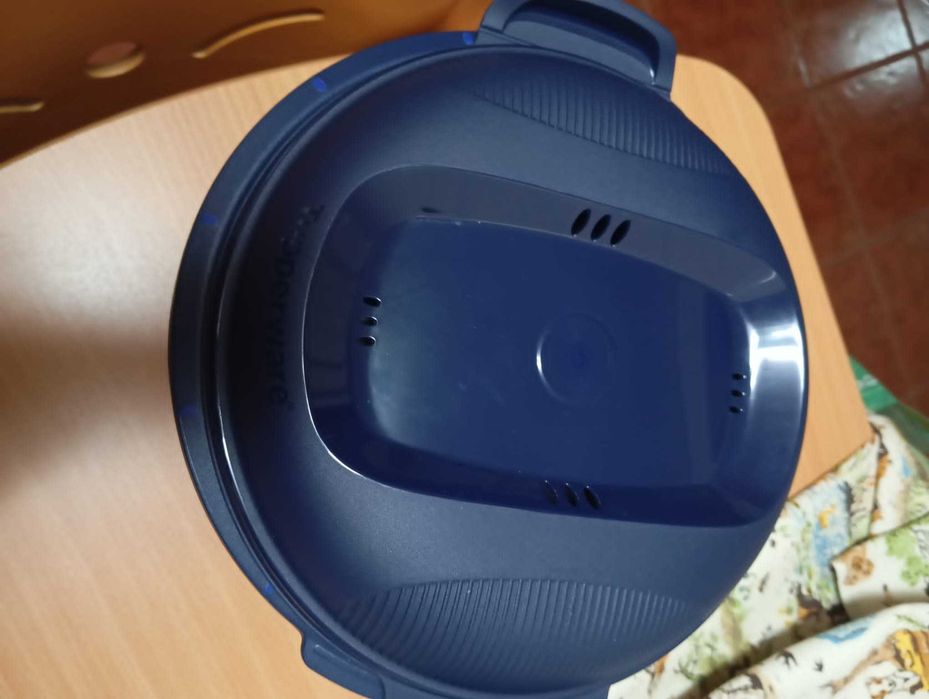 Micro urbano Tupperware