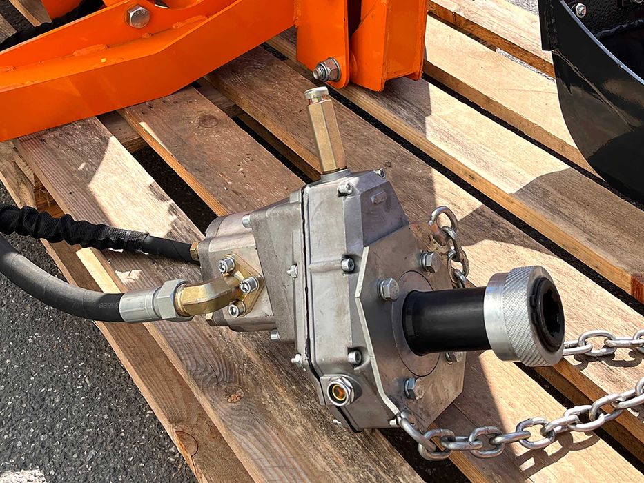 Retro escavadora c/ Translação Hidráulica p/ Trator + 40cv- DRS-2000T