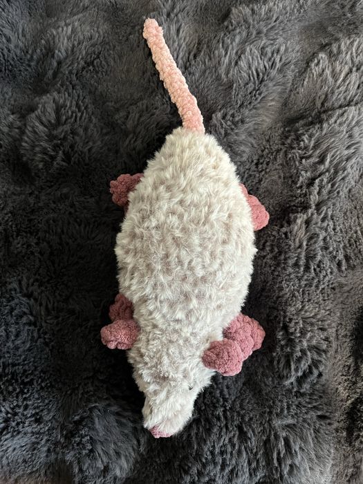 Szydełkowany szary szczurek crochet rat