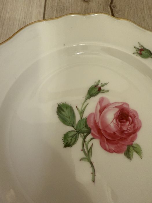 Miśnia Talerze deserowe czerwona róża