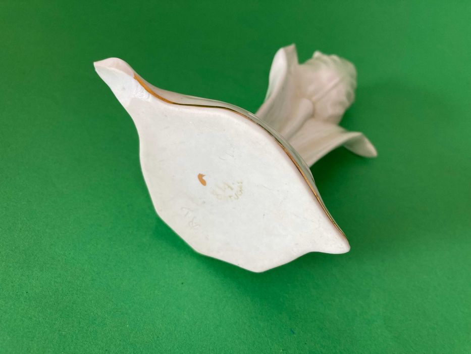 Jarra em porcelana Tulipa da Vista Alegre Antiga