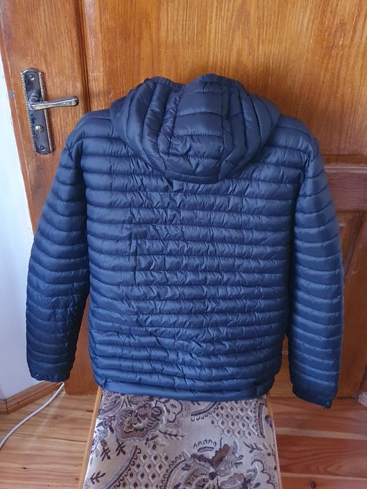 Продам нову  чоловічу куртку!