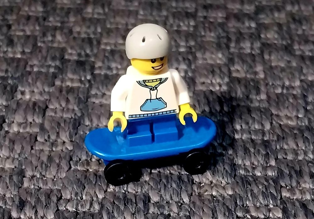Várias figuras lego