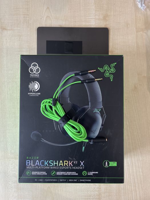 коробка від навушників razer+провід razer blackshark v2 x