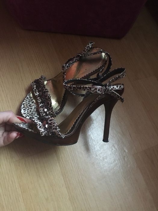 Sandalki w panterke rozm 36