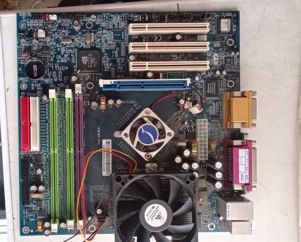 Материнская плата KM M18G Pro