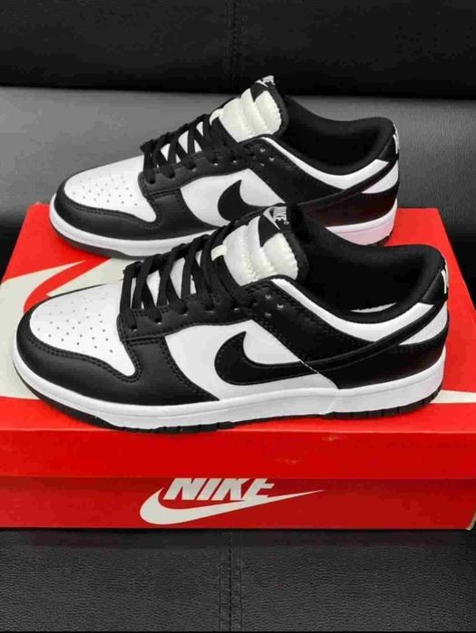 Nike Dunk Low Czarny R.36