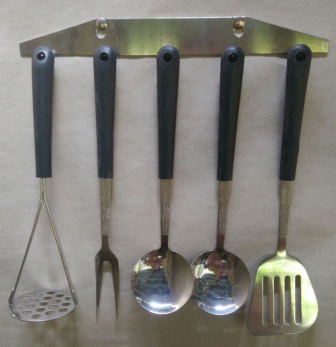 Набор кухонный из нержавеющей стали производства СССР новый.
