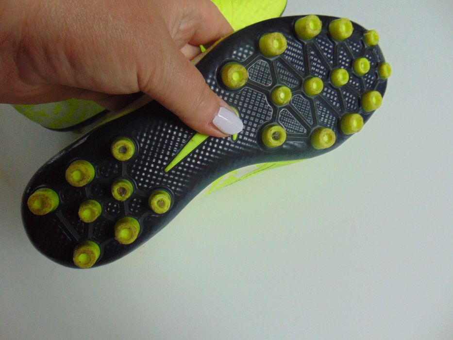 nike skin phantomnm roz 37,5 piłka