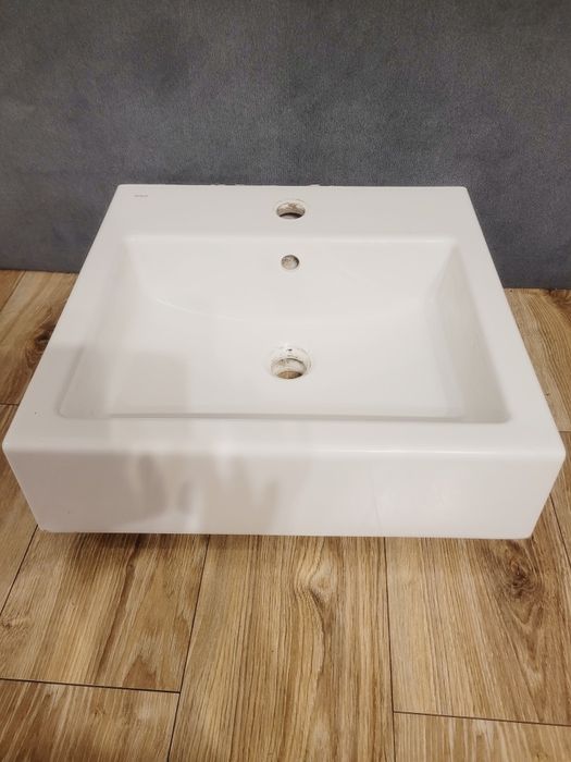 Umywalka nablatowa kwadratowa