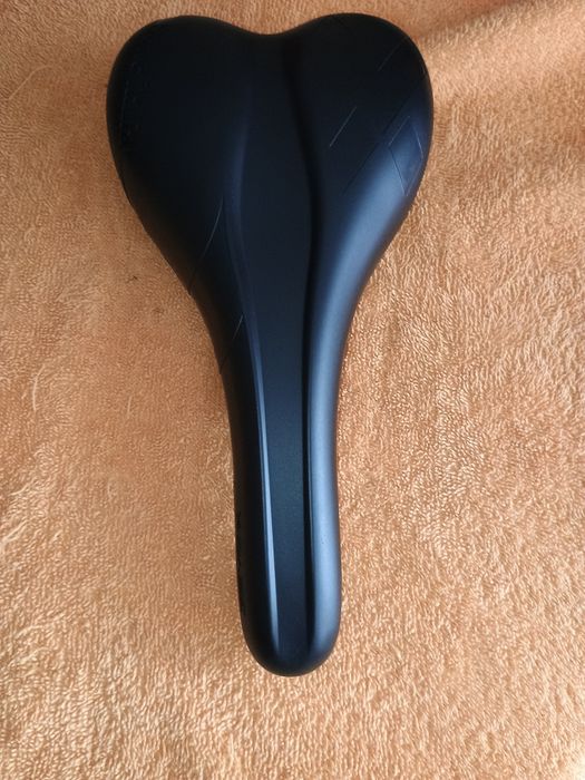 Siodełko Selle Italia X-BASE 140 mm