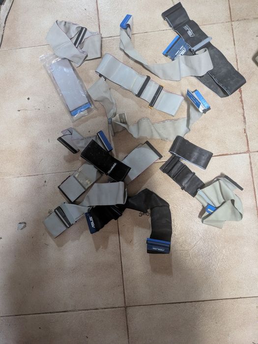 Vários cabos "ata" para pc