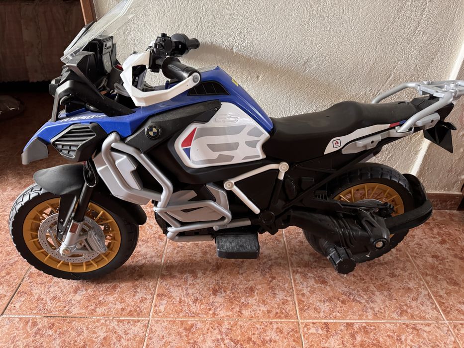 Mota BMW a bateria para criança
