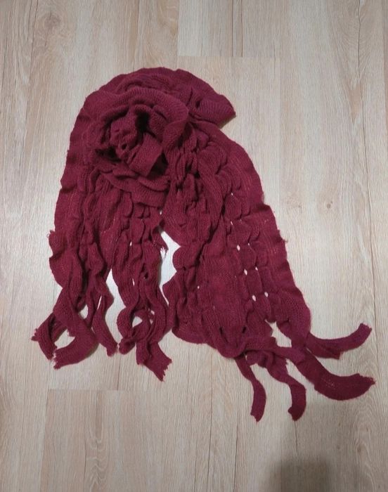 Bordowy szalik z frędzlami, burgundowy szalik z frędzelkami