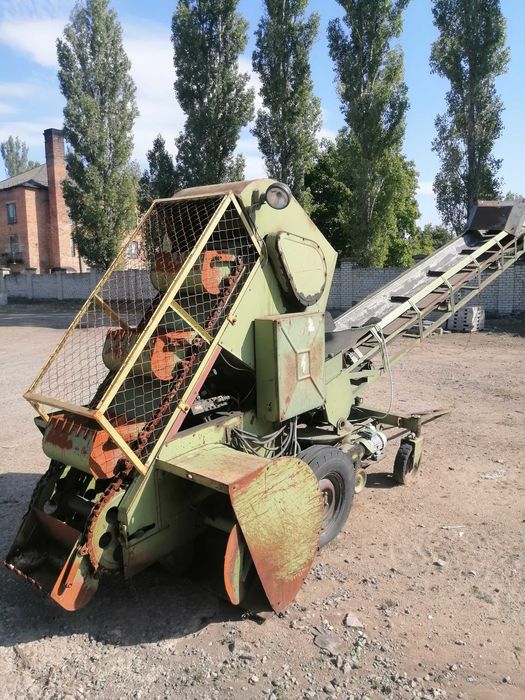 Ковшевий навантажувач КШП-6 з довгою стрілою