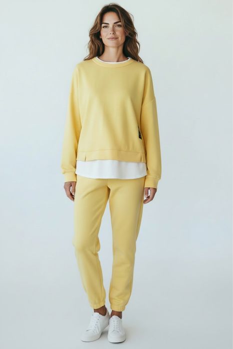 Komplet dresowy damski maselko L /XL