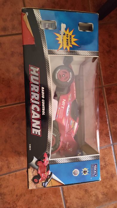 Carro telecomandado Nikko