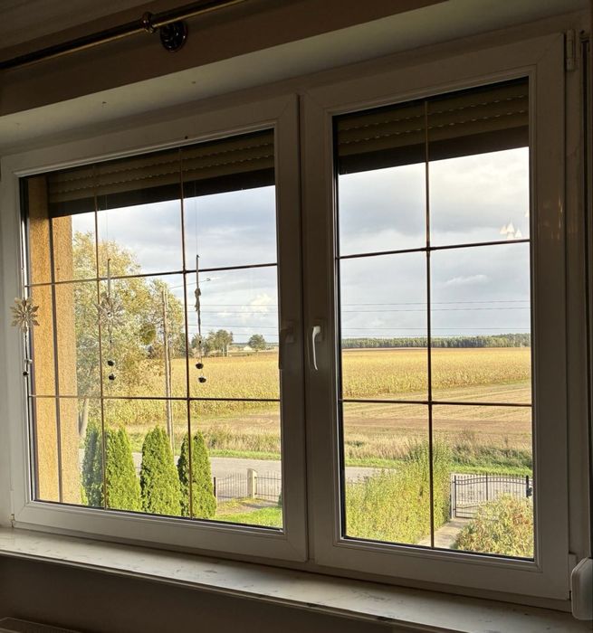 Okna ścienne i balkonowe