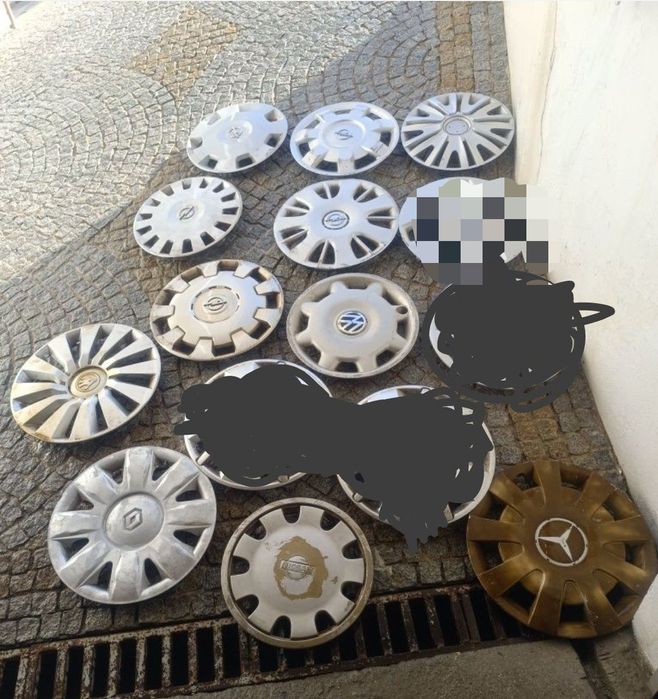 Vários tampões de roda