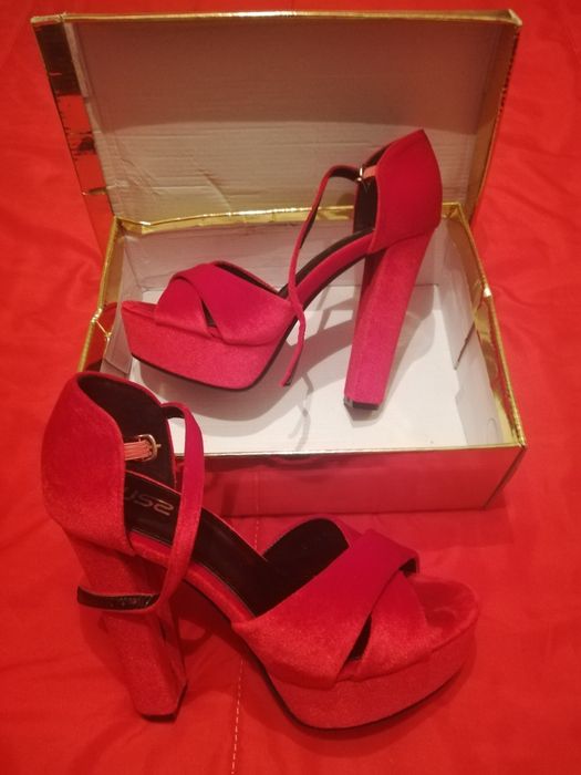 Sandalias de camurça