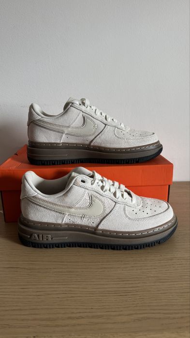 Nike Air Force 1 Luxe „Light Orewood Brown” | rozmiar 41 EU
