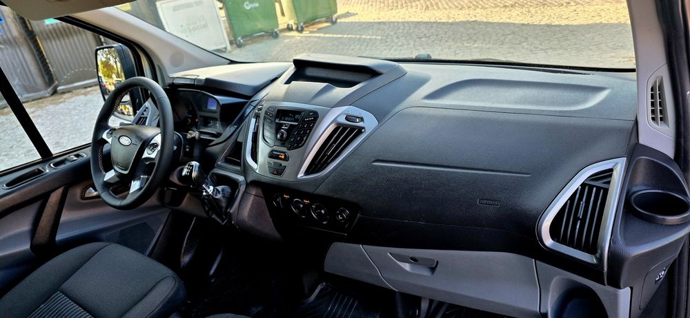 FORD TRANSIT CUSTOM 2.0 TDCi 130CV L2H1 – 2017 – 171.130 KM – IVA DEDUTÍVEL