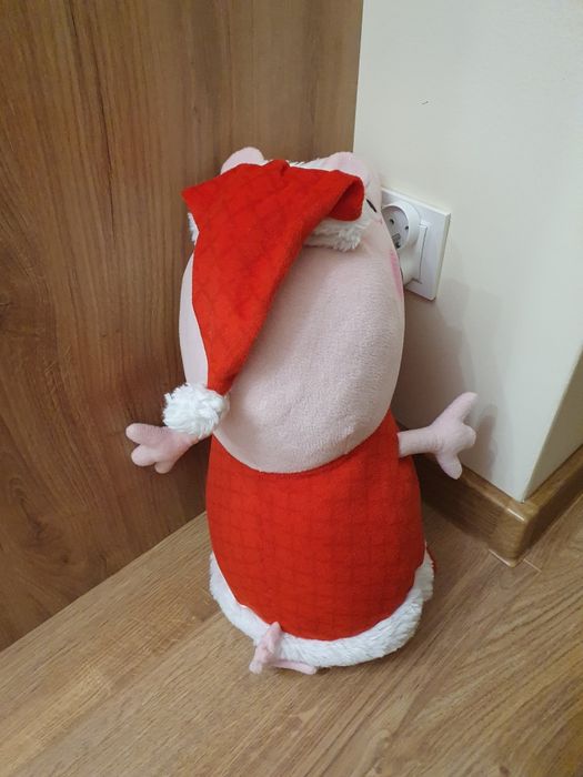 Maskotka Świnka Peppa świąteczna