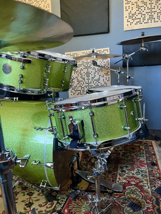 Ddrum Dios Maple (Green Sparkle) – Pro Shell Set + Werbel (100% North American Maple)