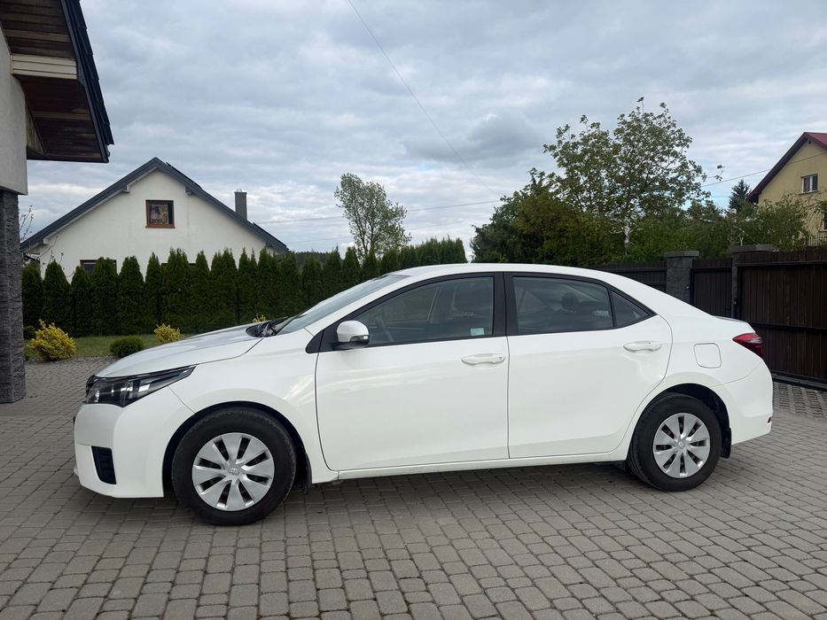 Samochód osobowy Toyota Corolla