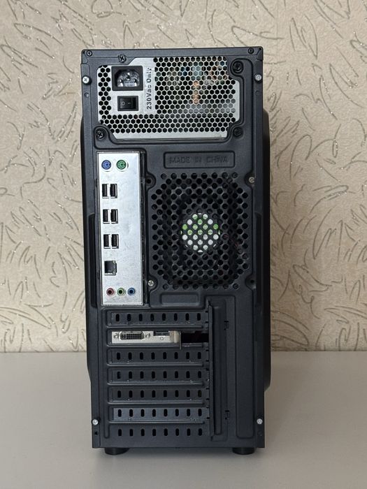 Intel XeonE5-2630, 6ядер 12 потоків, 16 ОЗУ, Radeon 2gb