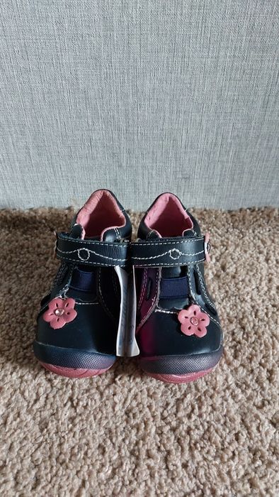 Весенние кожаные ботинки на девочку Flamingo. 20 р., стелька 12,5 см.