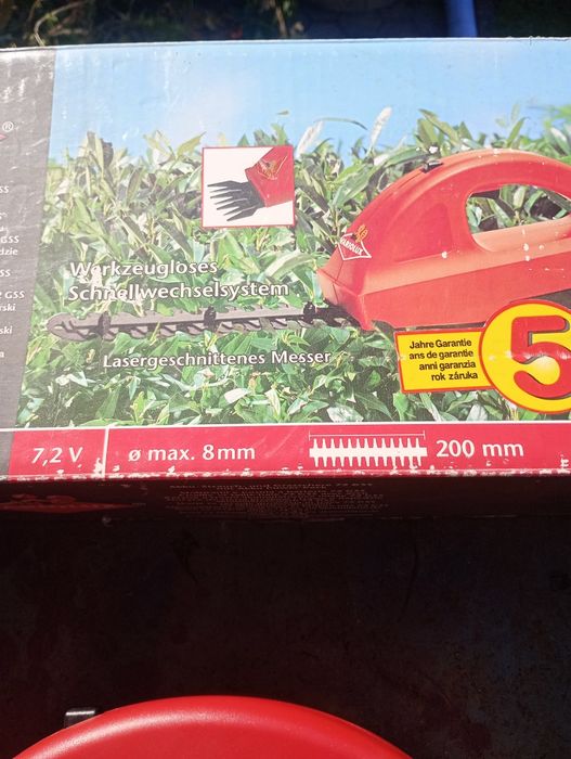 Nożyce do cięcia krzaków i trawy