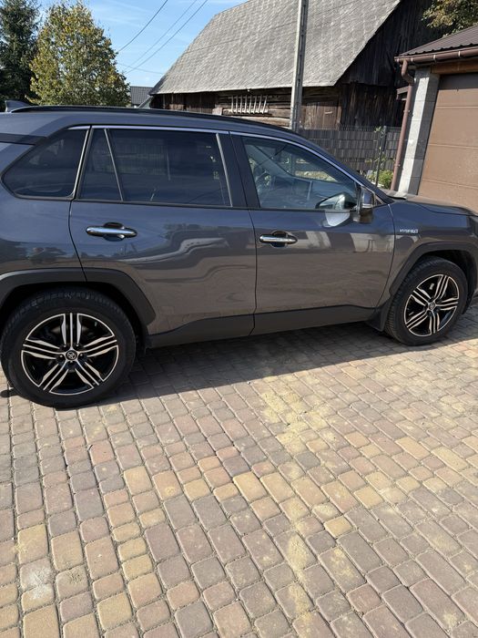 Toyota Rav4 hybryda