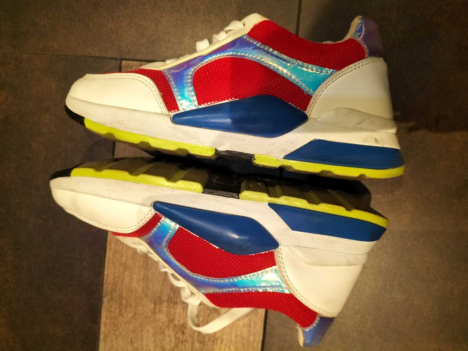 Adidasy sportowe, róż. 36