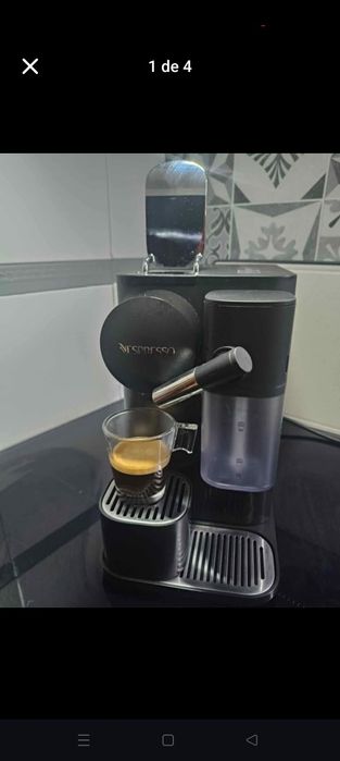 Máquina café Nespresso latíssima