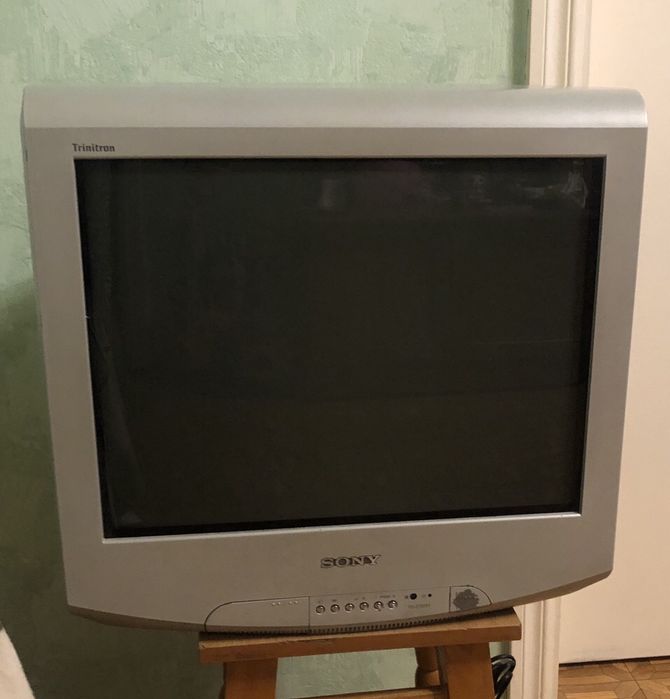 Телевізор Samsung з плоским екраном LG FD Trinitron