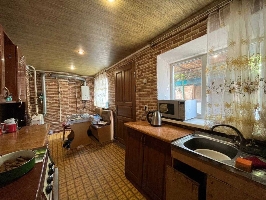 Обмін/ Продаж будинку з гаражем Площа Визволення