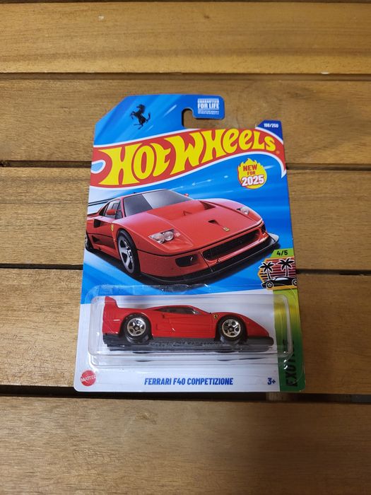 Hot Wheels Mainline Ferrari F40 Long card/długa karta