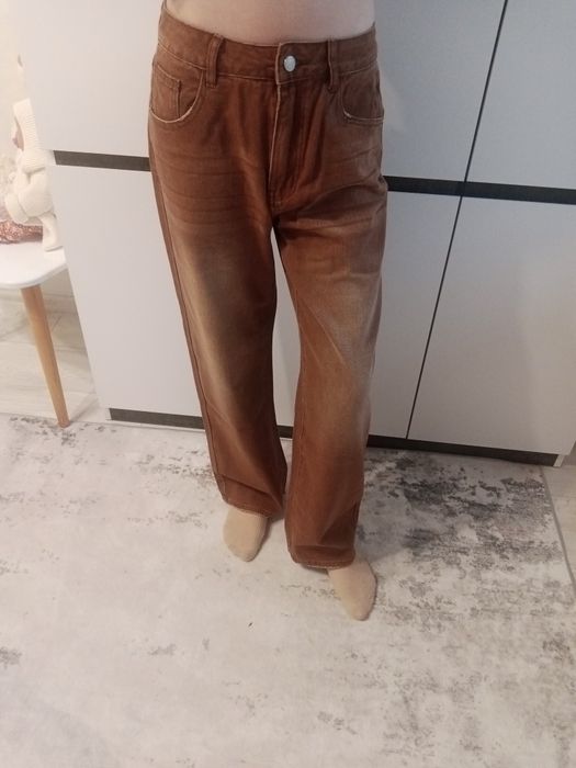 Жіночі стильні джинси