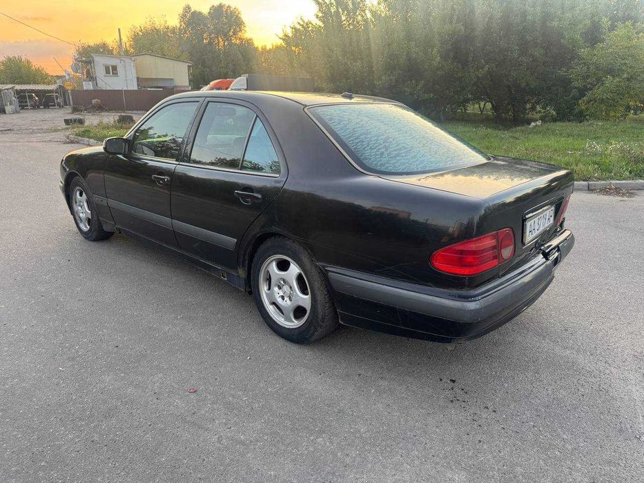 Мерседес mercedes w210 Mercedes-Benz