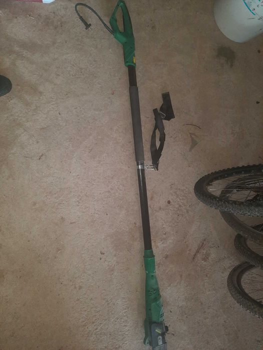 Eletrosserra Telescópica