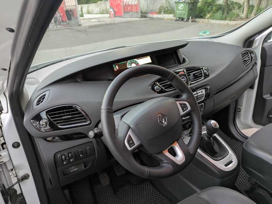 Продам Renault Scenic
